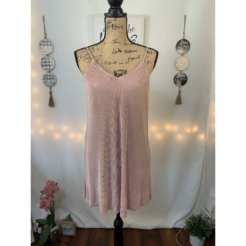 (E-150) Fashion nova womens sleep dress Size S pink color short sleeves - Picture 3 of 8